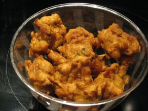 ONION PAKORAS (ONION FRITTERS)